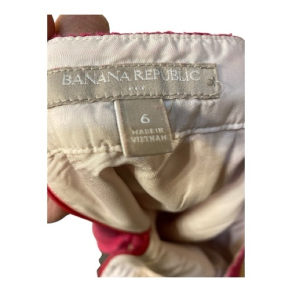 Banana Republic Barbie Pink Pencil Skirt - Picture 3 of 3